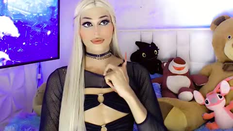 amal_baddel_ online show from 02.15.25