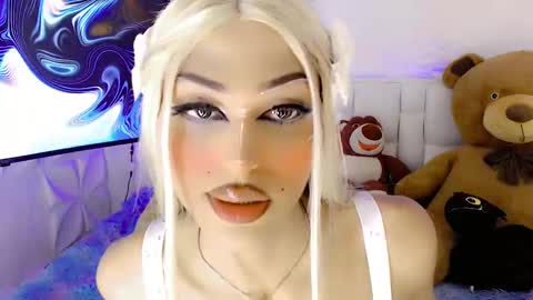 amal_baddel_ online show from 02.28.25