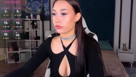 Amalia online show from 12.09.24