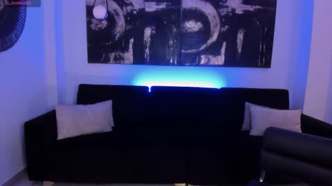 Amalia cruss online show from 10.29.25