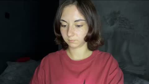 Snapshot of amalia_lambert13 chatting on 06.24.26 amalia_lambert13 online show from 06.24.26