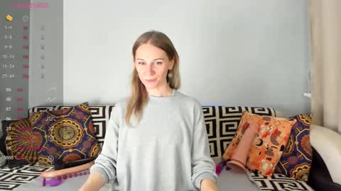 Snapshot of amalia_mio chatting on 12.19.25 Amalia online show from 12.19.25