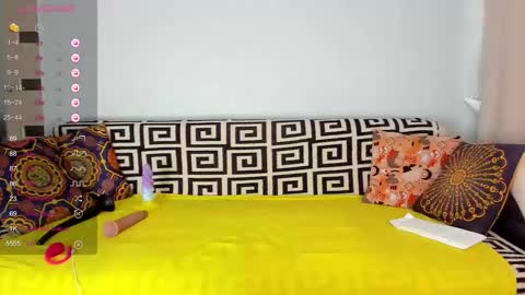 Snapshot of amalia_mio chatting on 02.25.26 Amalia online show from 02.25.26