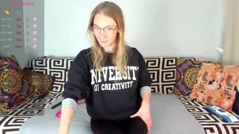 Snapshot of amalia_mio chatting on 02.27.26 Amalia online show from 02.27.26