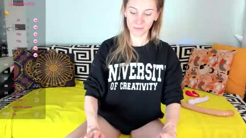 Snapshot of amalia_mio chatting on 03.06.26 Amalia online show from 03.06.26