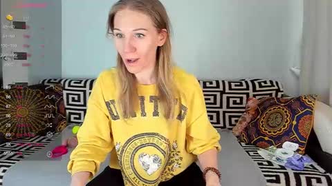 Snapshot of amalia_mio chatting on 03.24.26 Amalia online show from 03.24.26