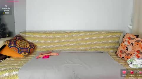 Snapshot of amalia_mio chatting on 04.10.26 Amalia online show from 04.10.26