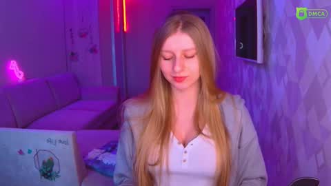 Snapshot of amaliaqueen999 chatting on 12.13.24 Amalia online show from 12.13.24