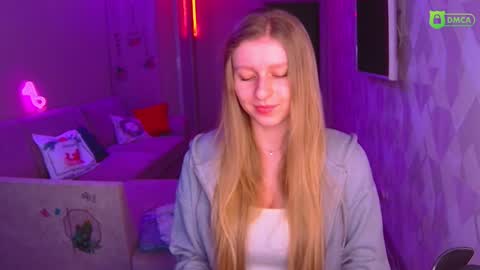 Snapshot of amaliaqueen999 chatting on 01.12.25 Amalia online show from 01.12.25