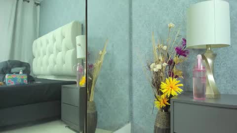 Snapshot of amanda29_ chatting on 10.23.25 amanda29_ online show from 10.23.25