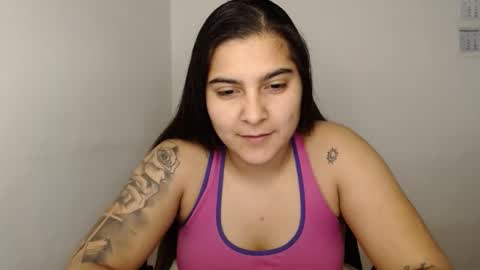 Snapshot of amanda5star chatting on 02.06.25 The queen of the biceps online show from 02.06.25