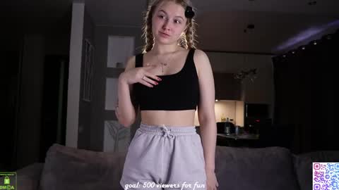 Snapshot of amanda_sayhey chatting on 04.16.26 online show from 04.16.26