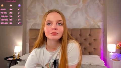 Snapshot of amanda_stele chatting on 11.21.25 Amanda online show from 11.21.25