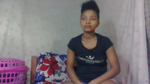 Snapshot of amandaaa25 chatting on 10.04.25 amandaaa25 online show from 10.04.25