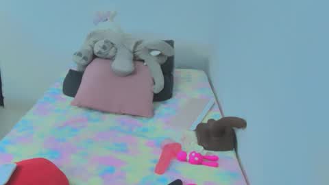 Snapshot of amandabrooks_18 chatting on 01.28.25 Amanda online show from 01.28.25