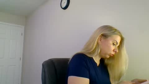 Amanda online show from 10.30.25