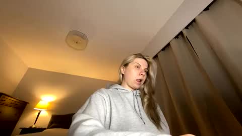 Snapshot of amandainbloom chatting on 05.15.26 Amanda online show from 05.15.26