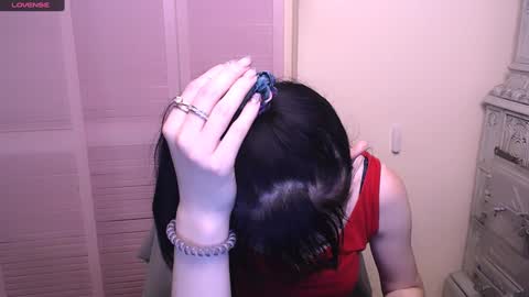 Snapshot of amandasentin chatting on 12.15.24 Amanda online show from 12.15.24