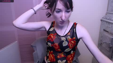Snapshot of amandasentin chatting on 12.18.24 Amanda online show from 12.18.24