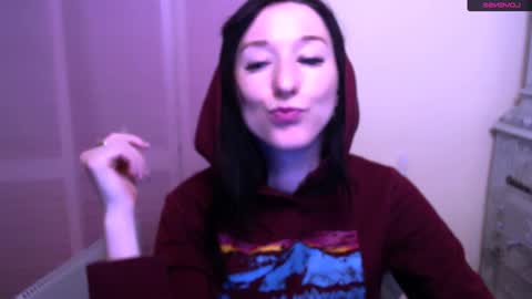 Snapshot of amandasentin chatting on 12.27.24 Amanda online show from 12.27.24