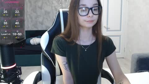 Mila online show from 02.06.25