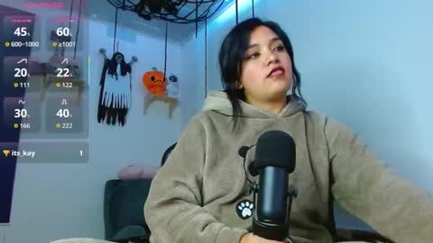 Snapshot of amanne_misa chatting on 10.24.25 Amanne Misa online show from 10.24.25