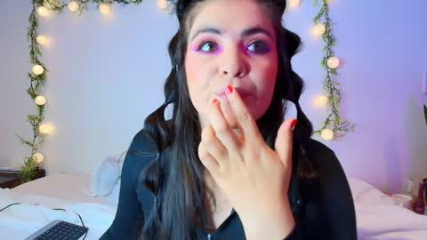 Amara Vega  online show from 04.10.26