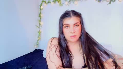 Amara Vega  online show from 05.13.26