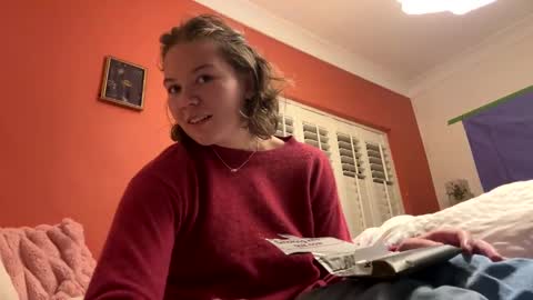 Snapshot of amaraelise chatting on 01.15.25 Amara Elise online show from 01.15.25