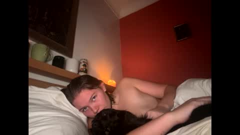 Snapshot of amaraelise chatting on 02.28.25 Amara Elise online show from 02.28.25