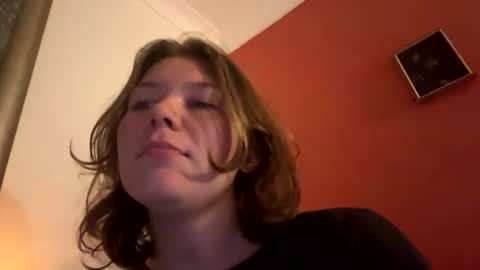 Snapshot of amaraelise chatting on 03.11.25 Amara Elise online show from 03.11.25