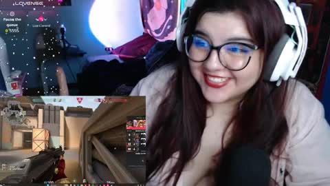 Snapshot of amaralof chatting on 05.16.26 amaralof online show from 05.16.26