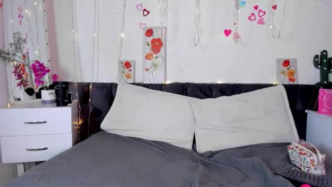 AmaraMoon  online show from 11.05.25