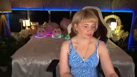 Snapshot of amaranights chatting on 06.19.26 Sofia online show from 06.19.26