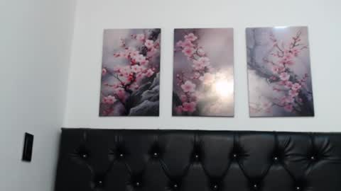 Snapshot of amaranta_f00x chatting on 11.24.25 Amaranta online show from 11.24.25