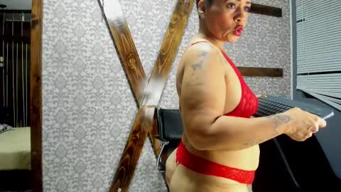 Snapshot of amarantha_hans chatting on 02.16.25 amarantha_hans online show from 02.16.25