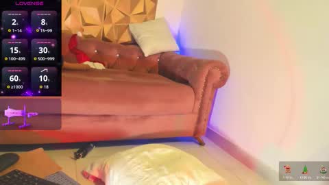 Snapshot of amarantha_naughty chatting on 12.16.25 Amarantha online show from 12.16.25