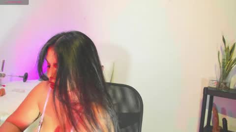 Amarantha online show from 04.15.26