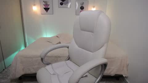 Snapshot of amarantha_ross chatting on 02.12.25 Amarantha online show from 02.12.25