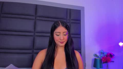 amaranttaylunay online show from 03.19.26