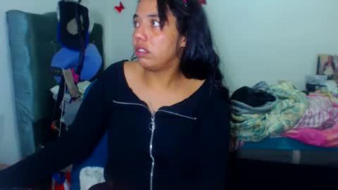 Snapshot of amararoberts08 chatting on 11.20.25 Amara Julia online show from 11.20.25