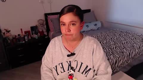 Mila  online show from 02.12.25