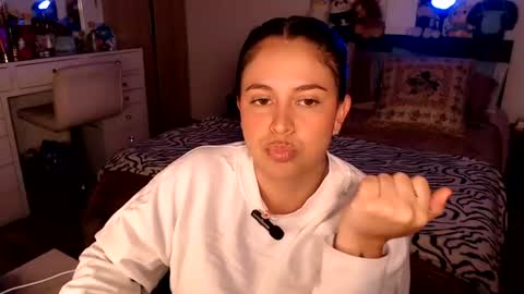 Mila  online show from 07.02.26