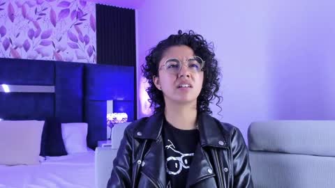 Emily online show from 02.04.25