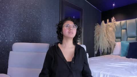 Emily online show from 03.08.25