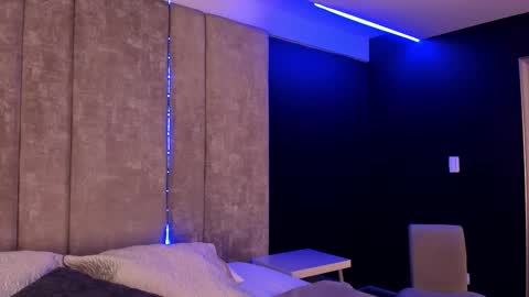 Emily online show from 09.11.25