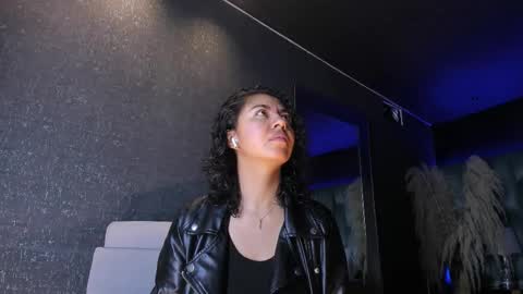 Emily online show from 10.12.25