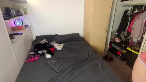 Kissra online show from 02.01.25