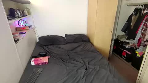 Kissra online show from 02.08.25