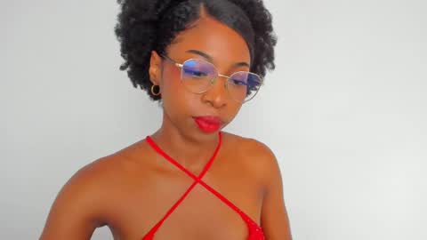 Snapshot of amatiistur chatting on 12.14.24 Tammy online show from 12.14.24